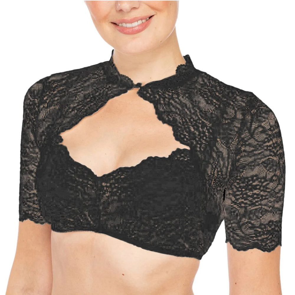 Nahaufnahme der filigranen Spitze der Damen Dirndlbluse Katherina. Hochwertige Trachtenmode.