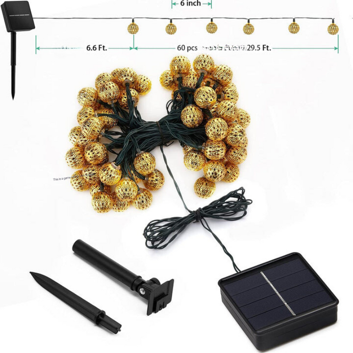 Silberne, wasserdichte Marokkanische Solar-Lichterkette für atmosphärische Gartenbeleuchtung.