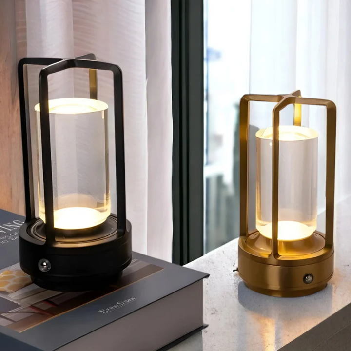 Elegante kabellose LED-Tischlampe, dimmbar & wiederaufladbar, modern skandinavischer Stil für Wohnzimmer. Stimmungslicht.