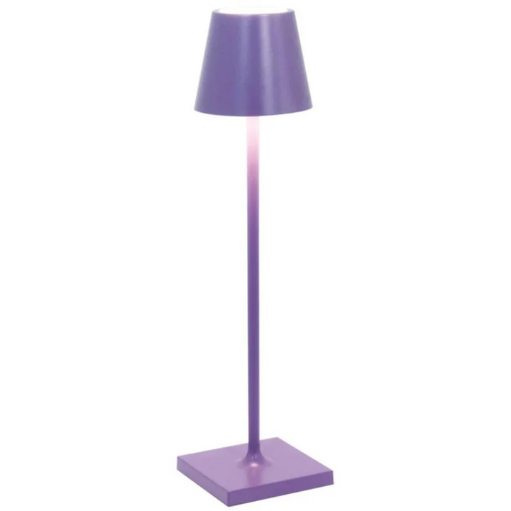 LumiFlex Designlampe: Kabellose LED-Tischlampe mit Touch-Steuerung für gemütliche Atmosphäre.