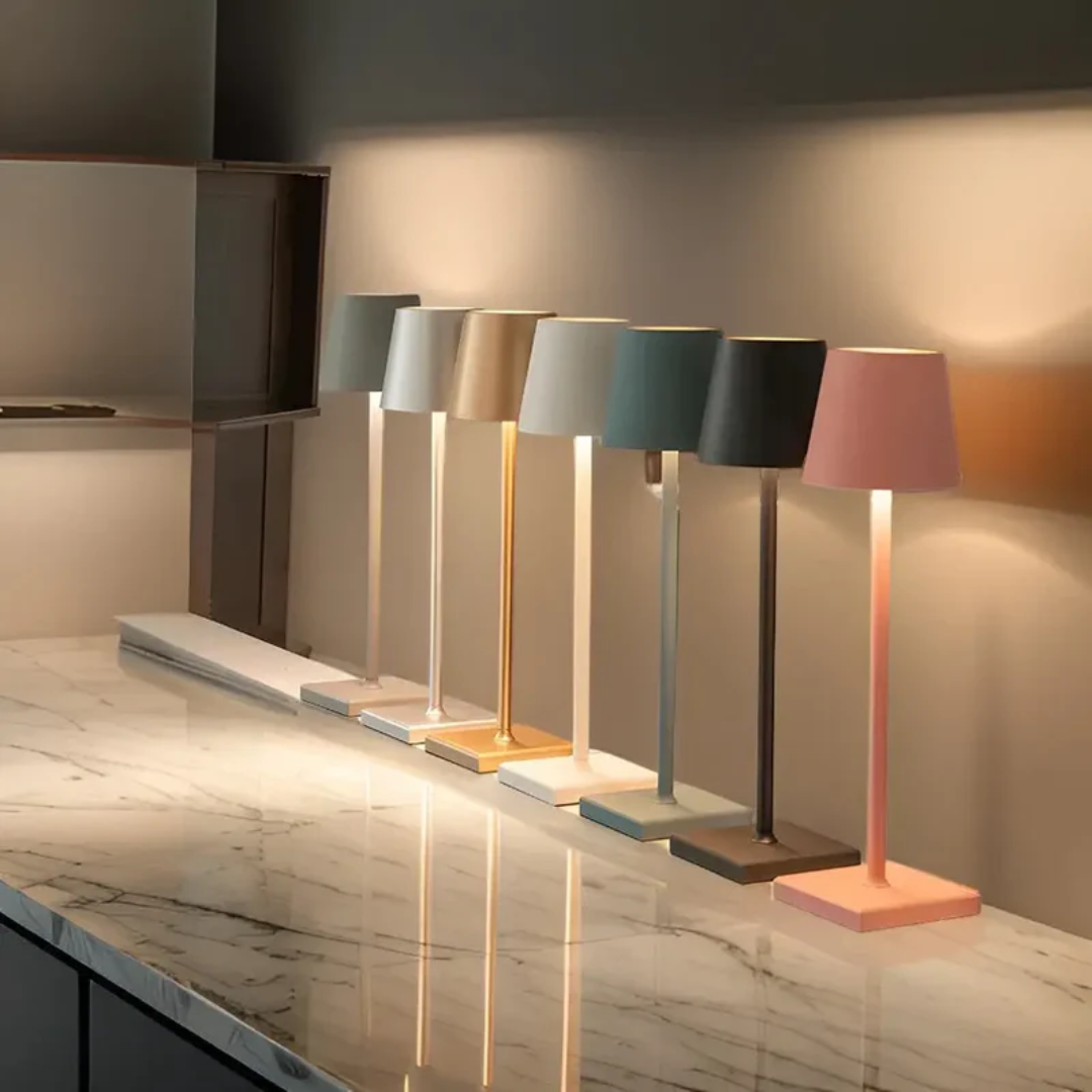 Energieeffiziente kabellose LED Gartenlampe mit skandinavischem Design. Dimmbar für flexibles Licht.