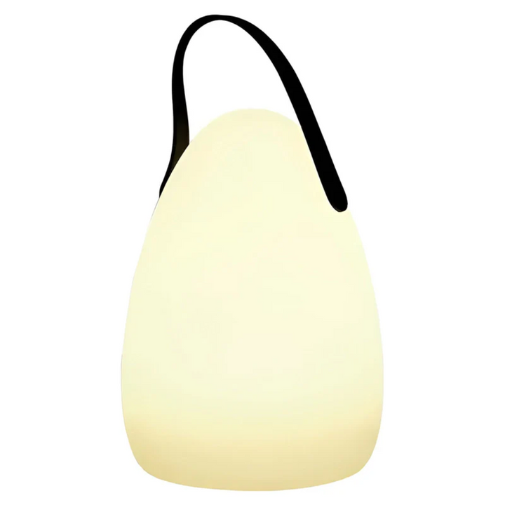 Elegante kabellose LED Tischleuchte schafft gemütliches Ambiente auf Esstisch oder Beistelltisch.