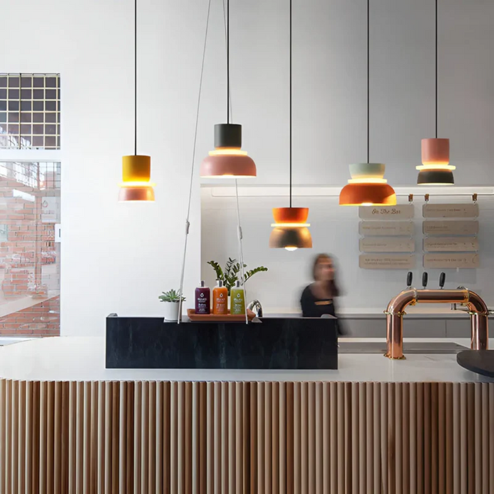 Farbenfrohe Macaron LED Pendelleuchte, modernes Design Lampe, energieeffiziente Hängelampe.
