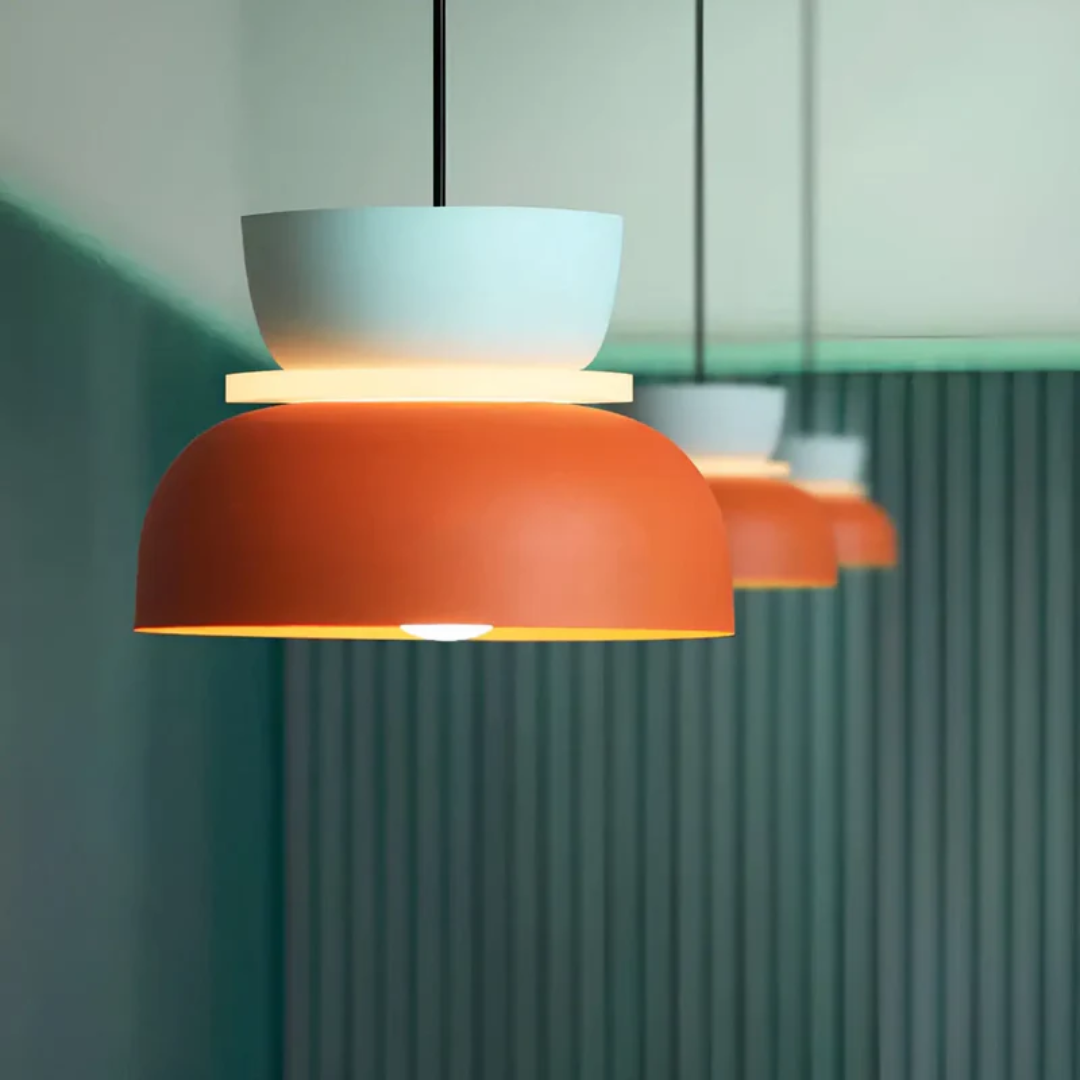Glatte, farbenfrohe Macaron LED Pendelleuchte, moderne Innenbeleuchtung.