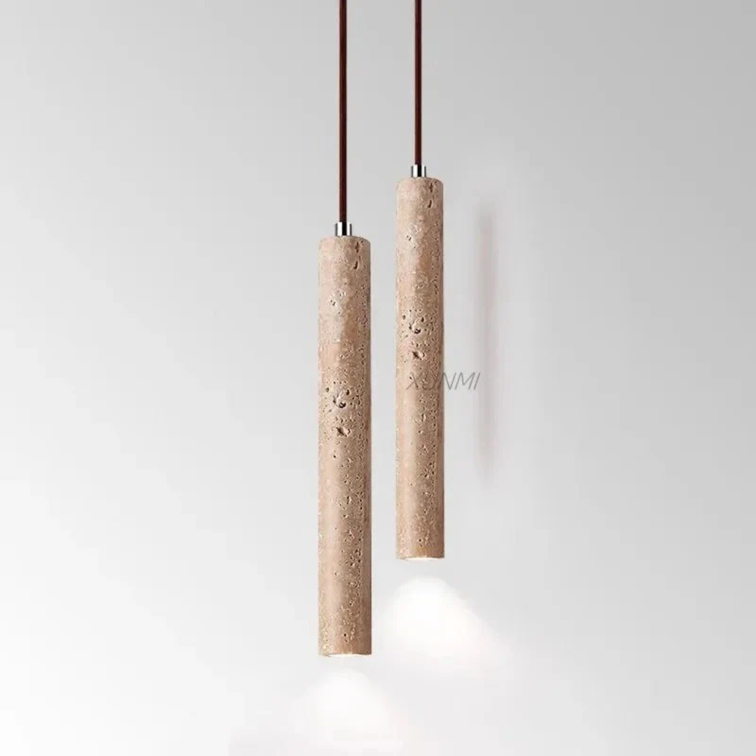 Minimalistischer Travertin LED Kronleuchter im Wabi-Sabi Stil, ideal für Wohnzimmer Beleuchtung.
