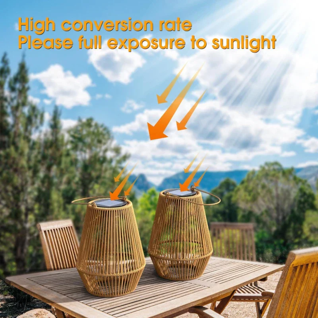 Dekorative Solar-Terrassenlampe für stimmungsvolle Gartenbeleuchtung, handgefertigt und wetterfest.