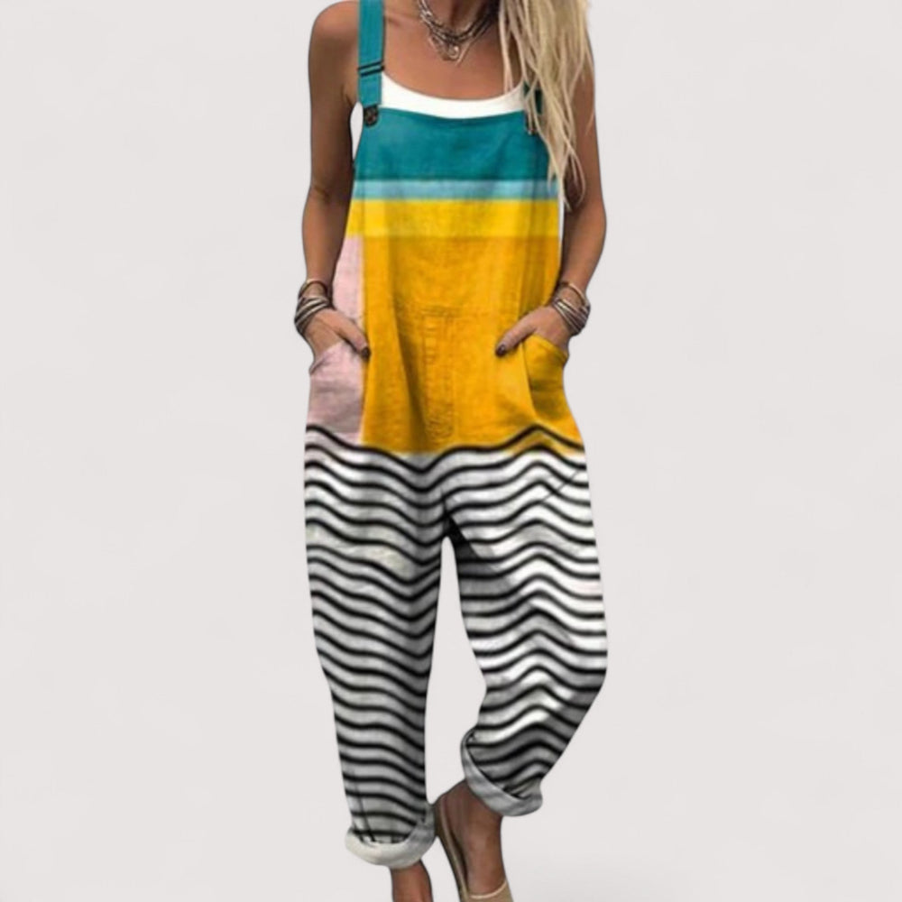Eleganter Damen Sommer Jumpsuit mit weitem Bein, bequemem Schnitt & praktischen Taschen. Perfekt für Urlaub.