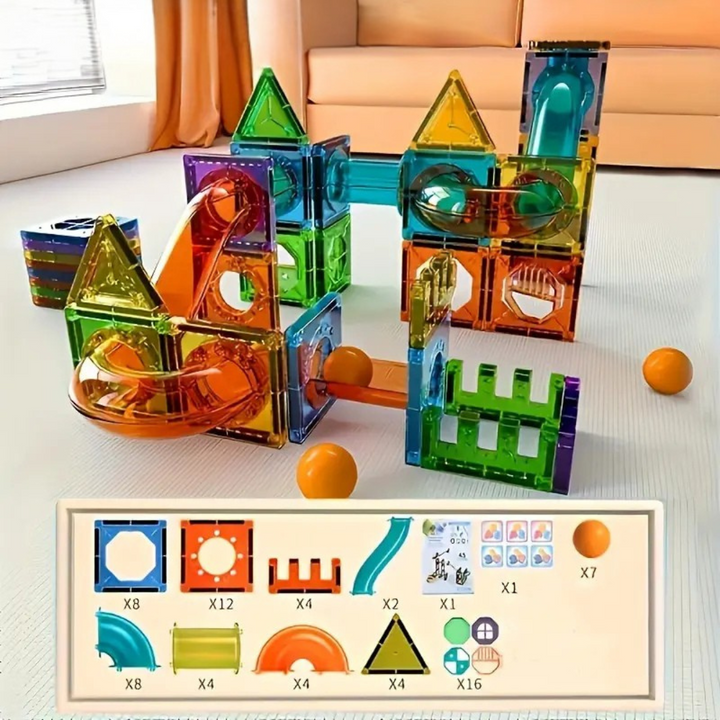 Kinder konstruieren leuchtende Modelle mit magnetischen LED-Bausteinen, fördert MINT-Fähigkeiten und Spielspaß.