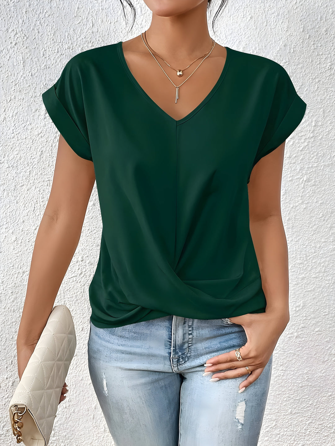 Modernes Damen Oberteil mit V-Ausschnitt und einzigartigem Crossover-Design, bequem für Freizeit & Büro.