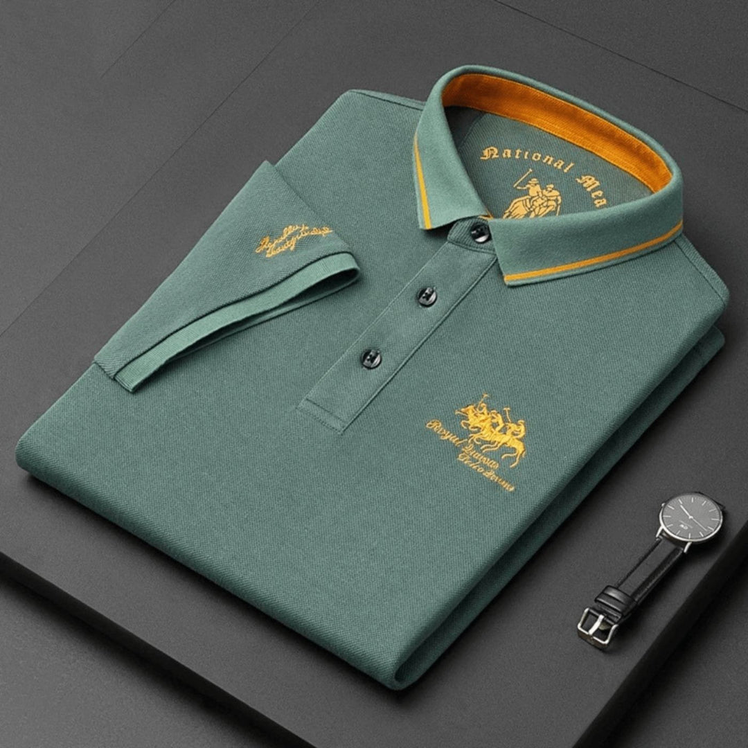 Modernes Herren Polo Shirt mit perfekter Passform, betont Eleganz und bietet Tragekomfort.