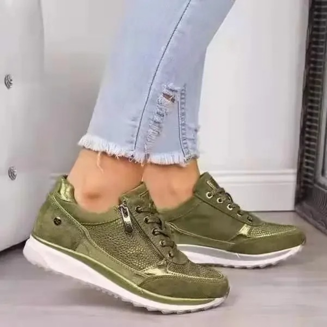Leichte, bequeme SolEase Damenschuhe, wasserdicht mit rutschfester Sohle für sicheren Halt im Alltag.