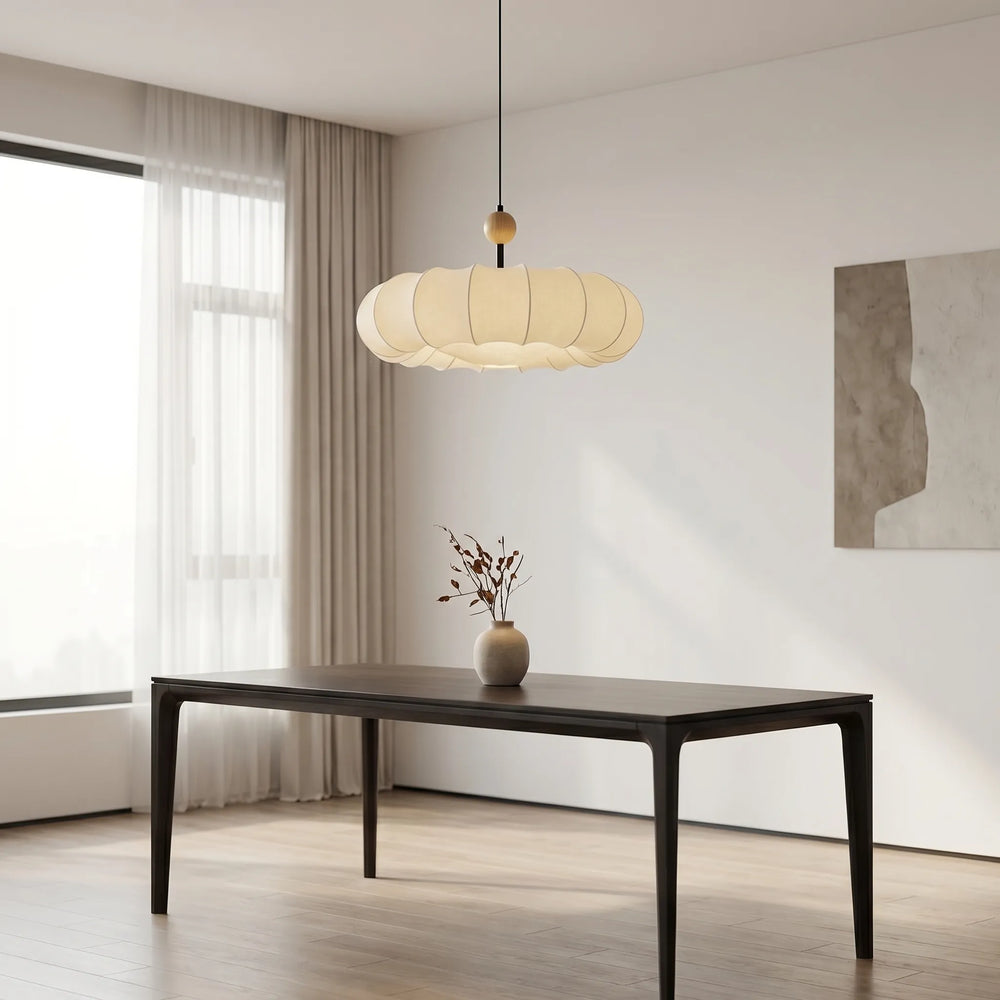Elegante beige Stoff-Hängeleuchte für Wohnzimmer, Esszimmer, Schlafzimmer. Moderne LED Lampe Schleier-Design.