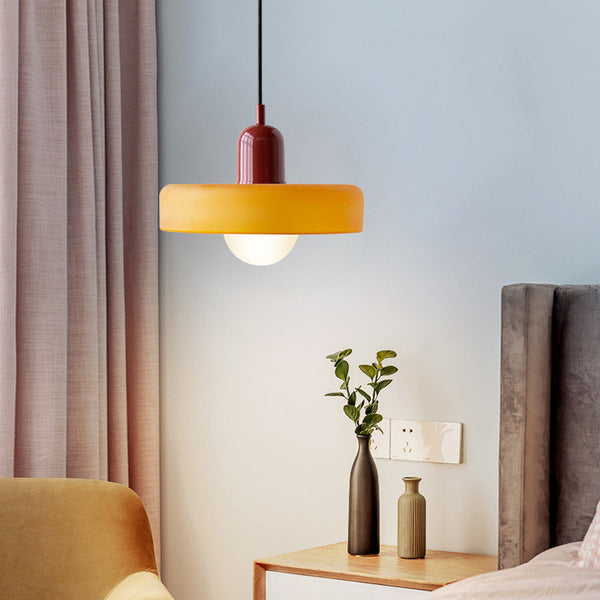Moderne Buntglas Lampe, farbenfroh. Dekorative Hängelampe für Wohnzimmer.