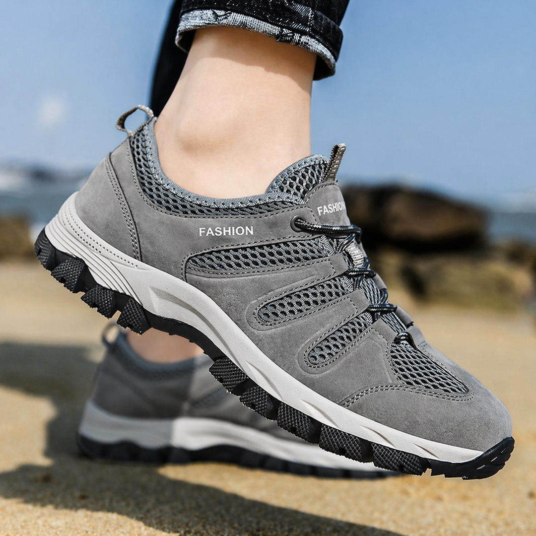 Detailaufnahme: Atmungsaktives Obermaterial der Damen Wanderschuhe für Komfort & Leichtigkeit bei jeder Wanderung.