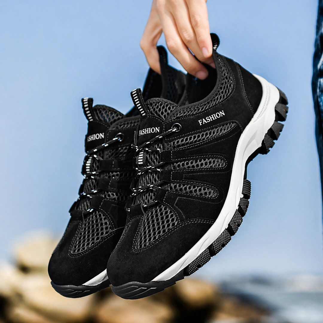 Damen Wanderschuhe im Einsatz, ideal für Wanderungen in der Natur. Bieten Komfort, Dämpfung & stabilen Halt.