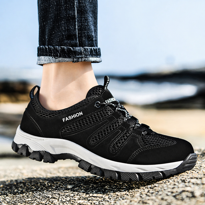 Fersenbereich der Damen Wanderschuhe, sorgt für stabilen Halt & Schutz. Ideal für lange Wanderungen & Freizeit.