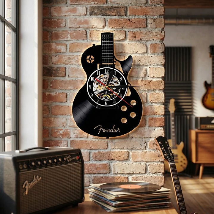 Stilvolle Wanduhr im Gitarren-Design mit LED-Beleuchtung. Perfekt als einzigartige Musik-Dekoration für Zuhause.