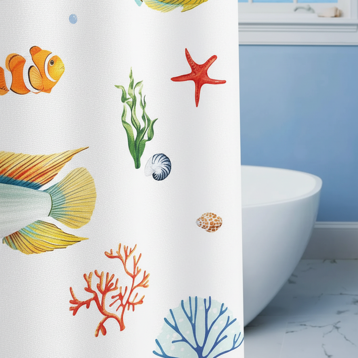 Pflegeleichter Duschvorhang mit Meeresmotiv, wasserabweisend und aus robustem Polyester für jedes Badezimmer.