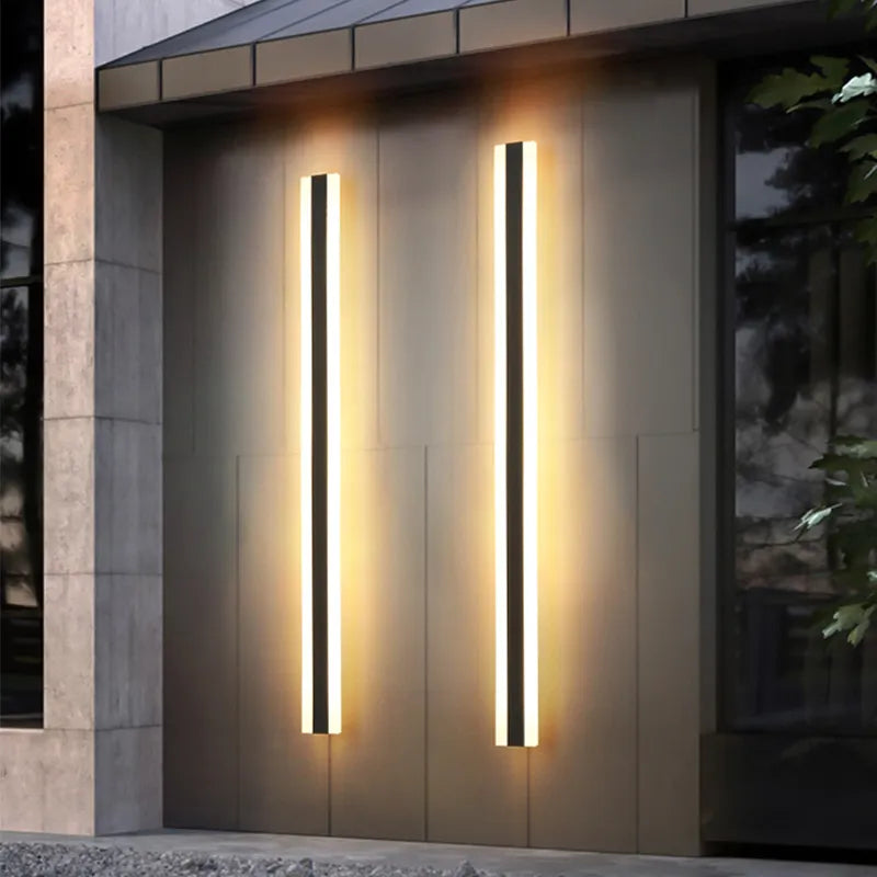 Elegante wasserdichte LED Außenwandleuchte für den modernen Außenbereich, IP65, energieeffizient.