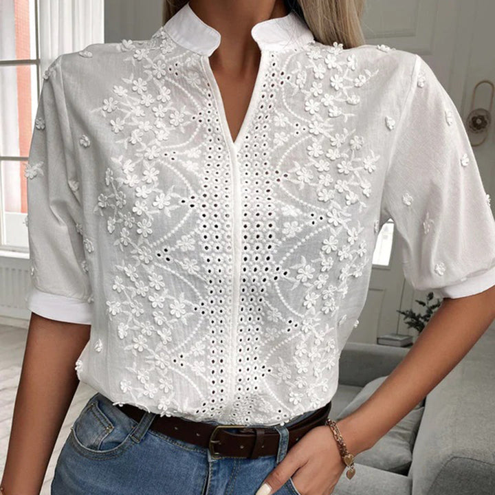 Elegante weiße Damen Bluse "Serena" mit Langarm, perfekt für Business oder entspannte Freizeit-Looks.