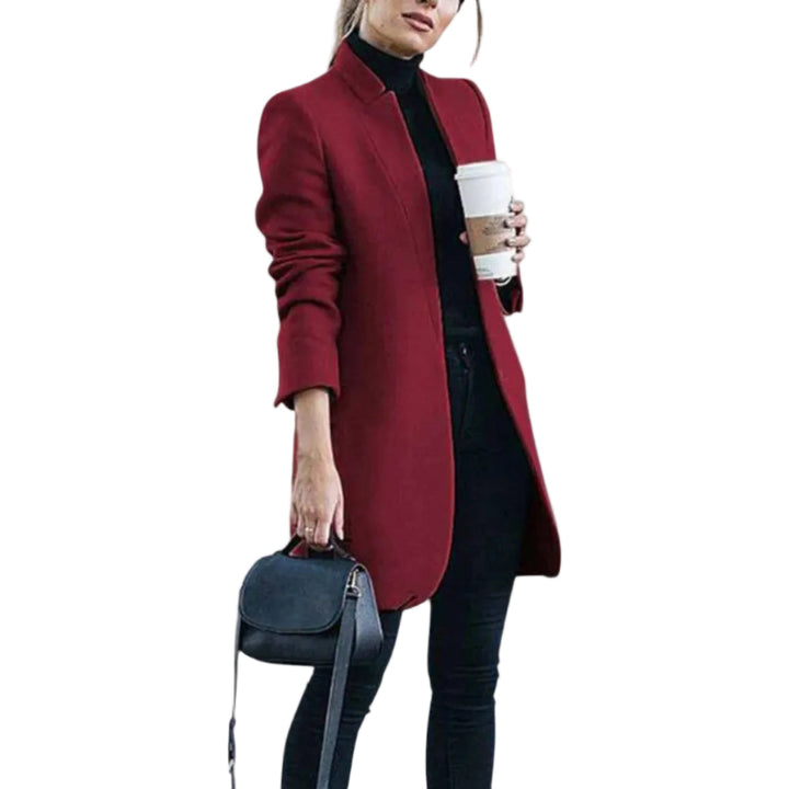 Klassischer Damen Langmantel mit Reverskragen, zeitlos elegant, ideal zum Layering im Herbst.