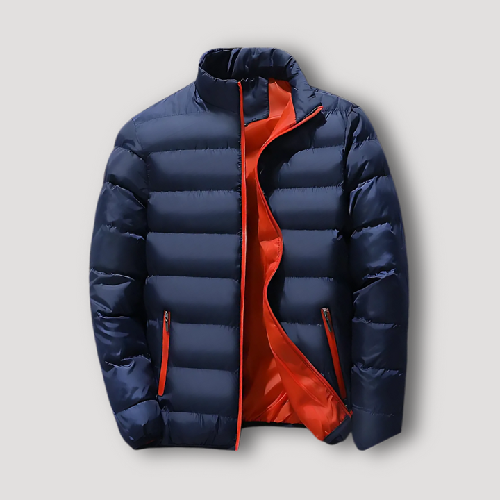 Moderne Herren Winterjacke im Steppdesign, warm und bequem, ideal für kalte Outdoor-Erlebnisse.