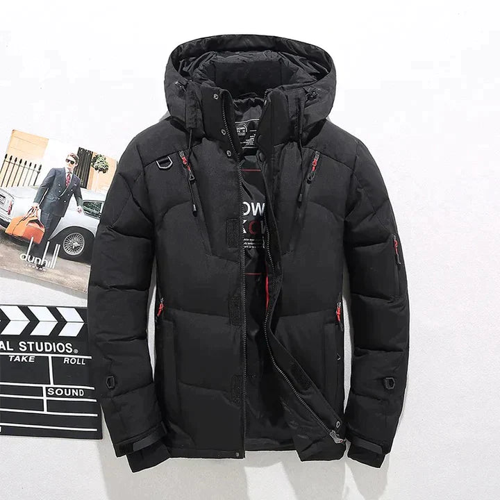 Herren Winter Steppjacke mit Kapuze, windfest und warm, ideal für kalte Outdoor-Tage und Freizeit.