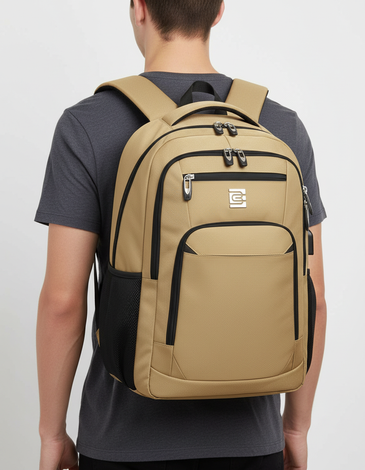 Wasserdichter Schulrucksack SmartBack, mit Tablet-Fach & USB-Ladefunktion.
