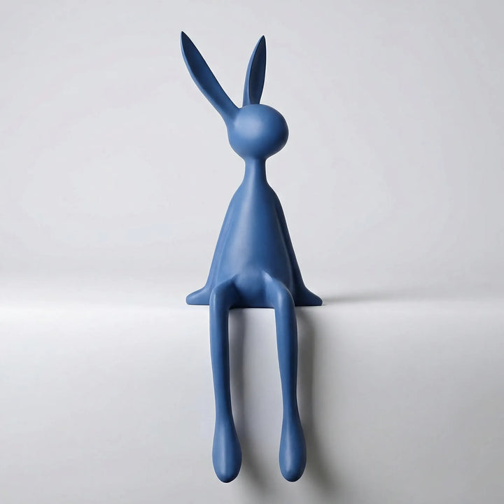 Moderne, elegante Hasenfigur als stilvolles Wohnaccessoire. Perfekte minimalistische Tierfigur für Ihr Zuhause.