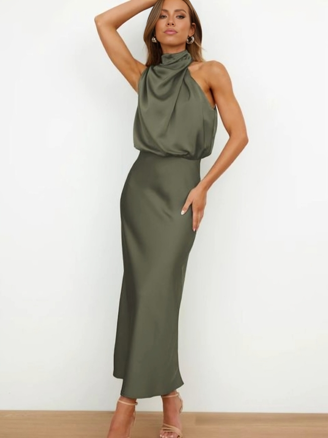 Festliches Neckholder Kleid, lange A-Linie, schmeichelhaft und elegant für jede Figur bei Abendveranstaltungen.