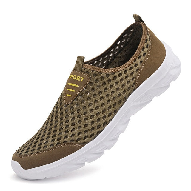 Bequeme FlexAir Herren-Sneaker aus atmungsaktivem Mesh. Leichte orthopädische Slip-on Schuhe für optimalen Sommerkomfort.