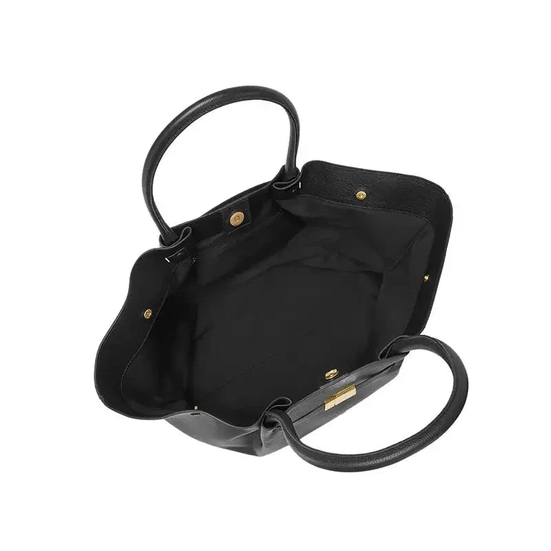 Taupefarbene elegante Damen Schultertasche, großer Business-Shopper mit stilvollem Goldverschluss.