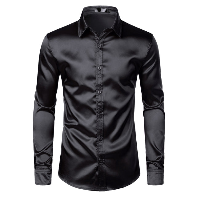 Elegantes Herrenhemd in Slimfit. Modisches Frühlingshemd für Männer, ideal für Business oder Party.
