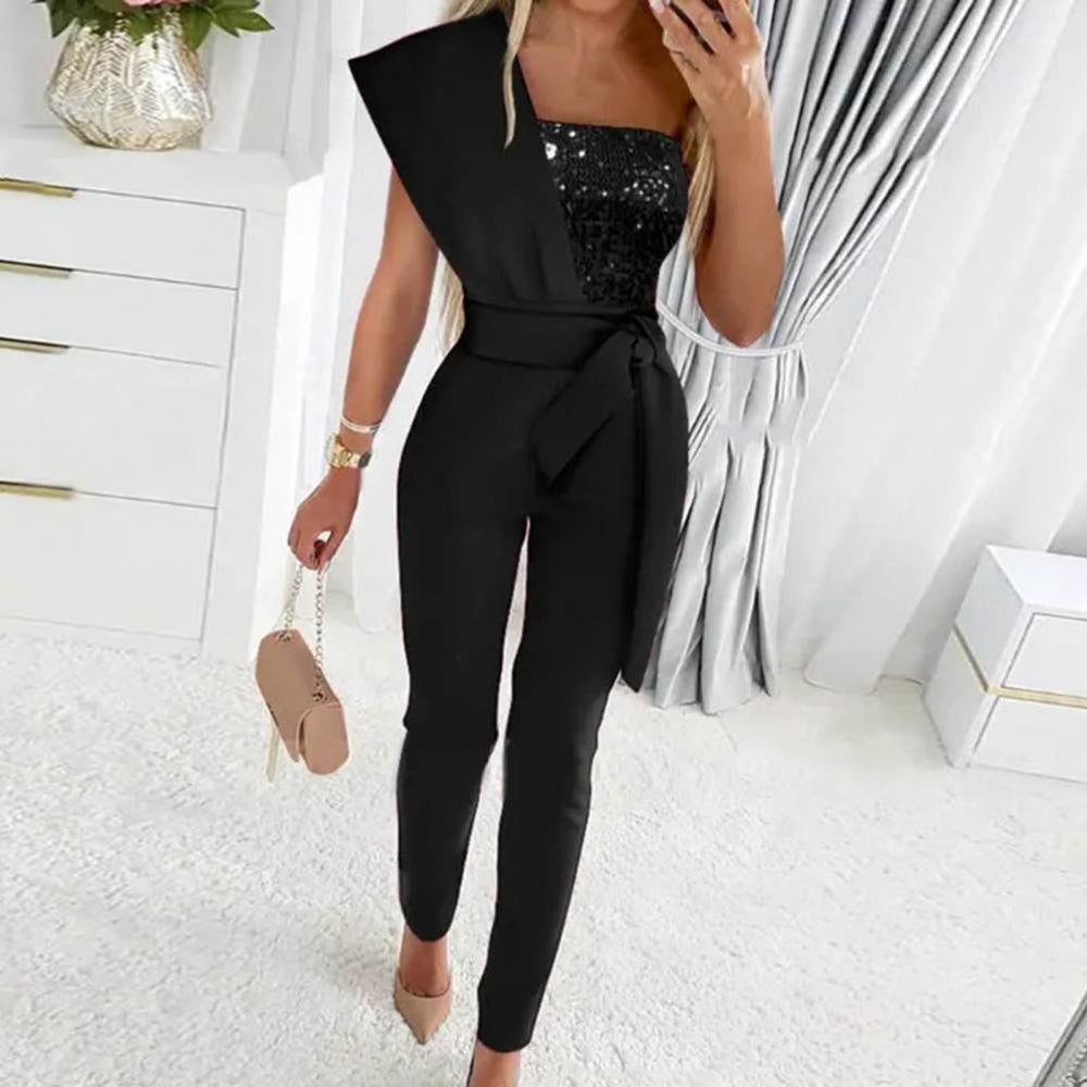 Eleganter Abend-Jumpsuit für Damen, figurbetont und glamourös, perfekt für festliche Partys im Frühling.