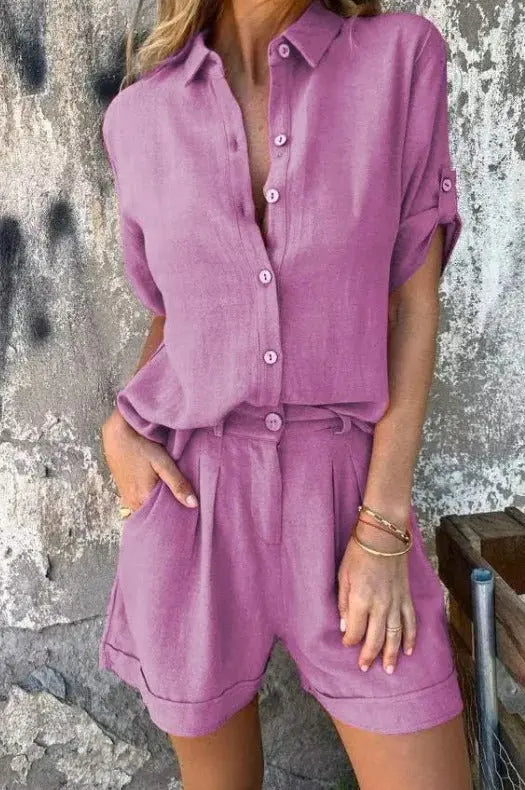 Vielseitiges Damen Co-Ords Set mit Hemd und Shorts, perfekt für einen stilvollen Freizeit-Look im Sommer.