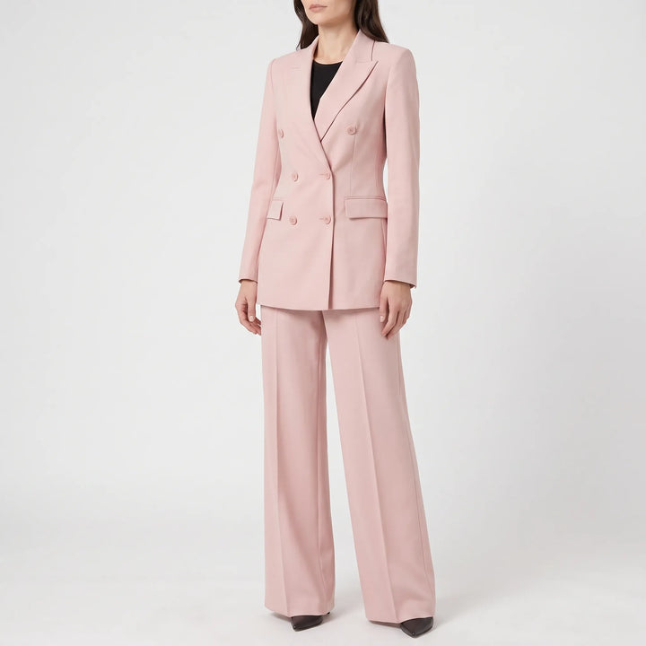 Stilvoller, komfortabler Damen Hosenanzug in elegantem Design für Business und Büro, ideal als Zweiteiler.