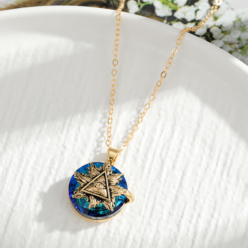 Moderne Damen Halskette mit Böser Blick Amulett für täglichen Schutz und eleganten Look.