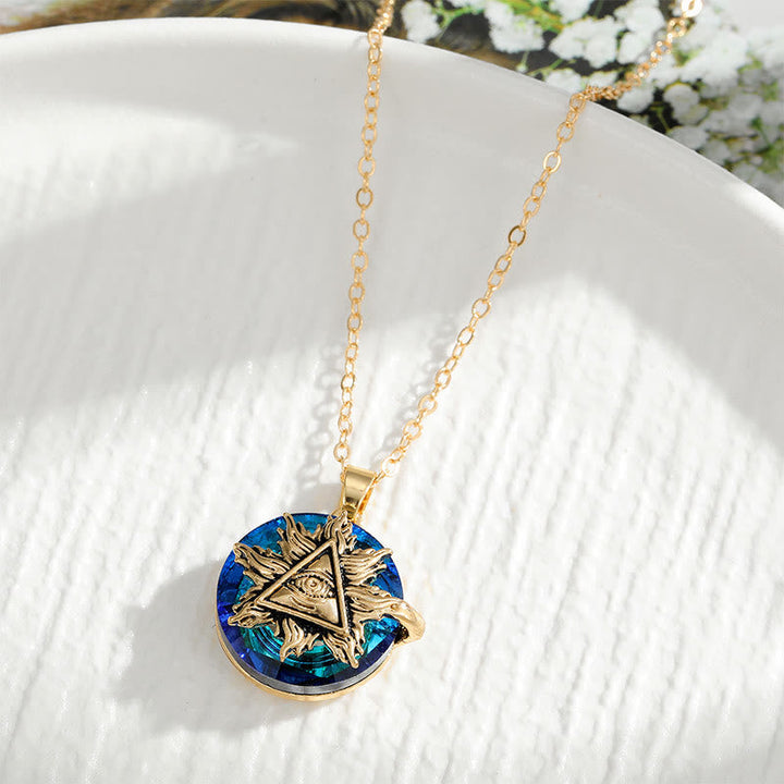 Moderne Damen Halskette mit Böser Blick Amulett für täglichen Schutz und eleganten Look.