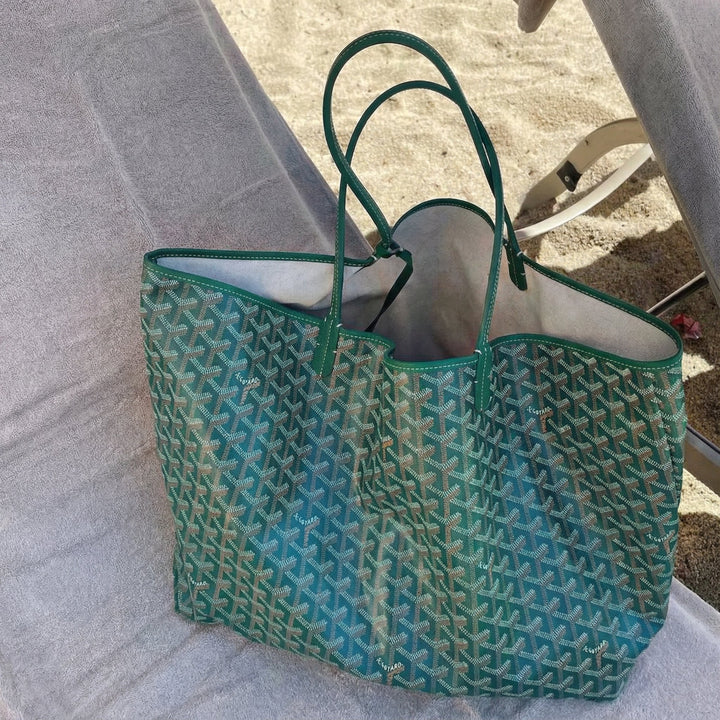Klassische Damen Handtasche; strukturiertes Kunstleder Design, ideal für einen organisierten Alltag.