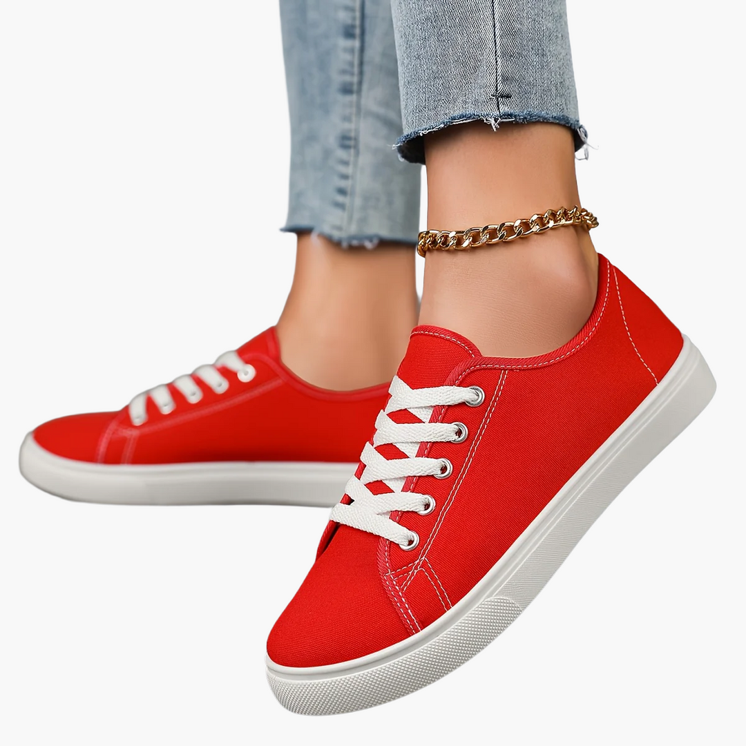Vielseitige Damen Low-Top Sneaker, ideal für entspannte Tage und aktive Freizeit.