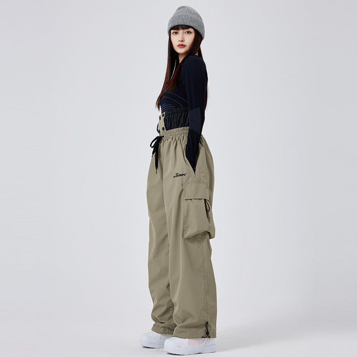 Figurbetonte Damen Skihose, isoliert & stylish. Perfekte Pistenmode für Schneesport & Winterausrüstung.