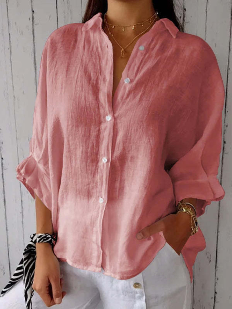 Leichte, luftige Damen Oversize Bluse. Perfekte Sommerbluse mit dekorativem Rückendetail für maximalen Komfort.
