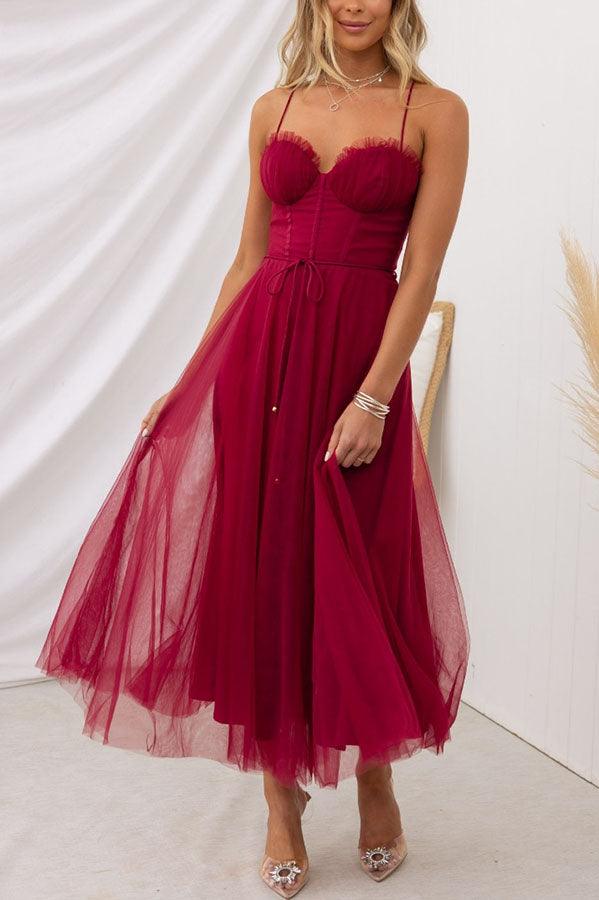 Damen Maxikleid, ärmellos, Träger, knöchellang, für einen mühelos eleganten Look.