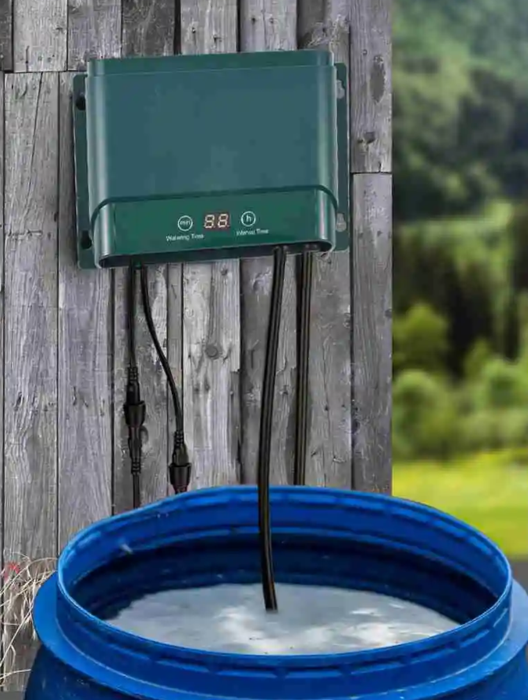 AquaFlow Solar-Tropfbewässerungssystem: automatische Bewässerung für Garten, Balkon, Gewächshaus. Effizient & umweltfreundlich.
