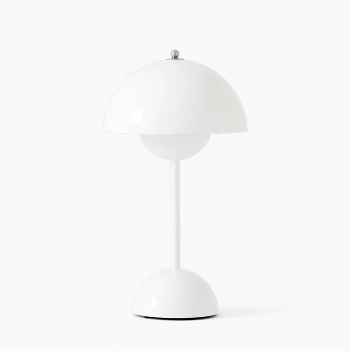 AuroraGlo LED-Tischlampe für stilvolle Beleuchtung. Schafft gemütliche Atmosphäre in Wohnzimmer & Schlafzimmer.