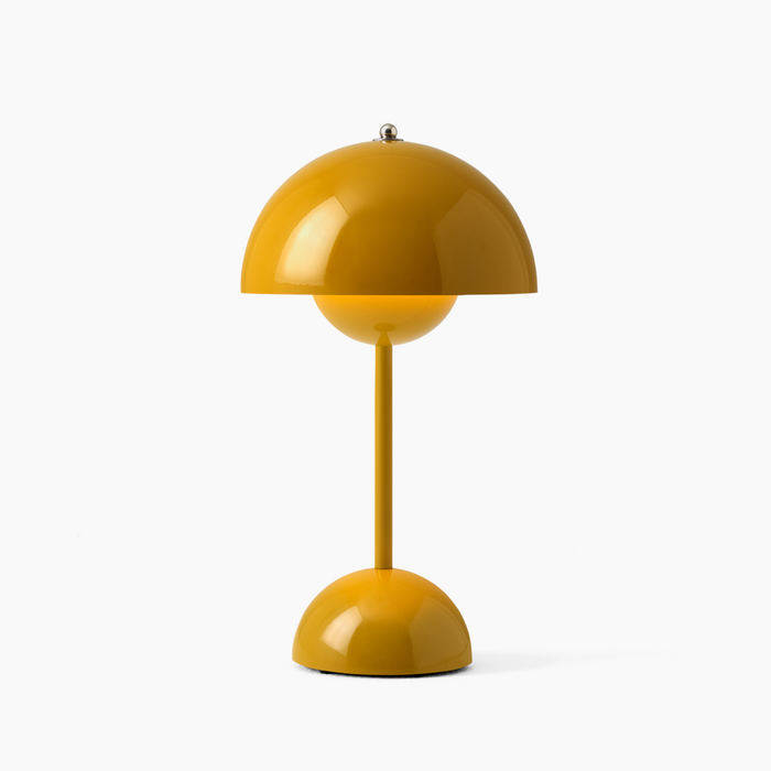 AuroraGlo Designer-LED-Tischlampe, ideal als Nachttischlampe oder Beistelltischlampe im Wohnzimmer.