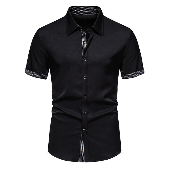 Modernes Herren Polka-Dot Freizeithemd, kurzärmlig. Leichtes Sommerhemd mit Kentkragen für stilvollen Casual-Look.