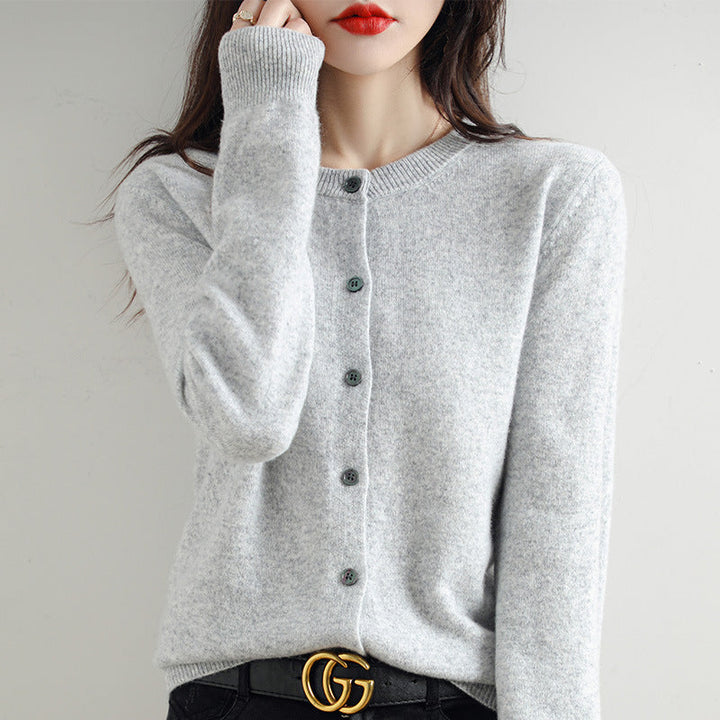 Eleganter Damen Cardigan für den Alltag, locker geschnitten, mit Knopfverschluss und Langarm.