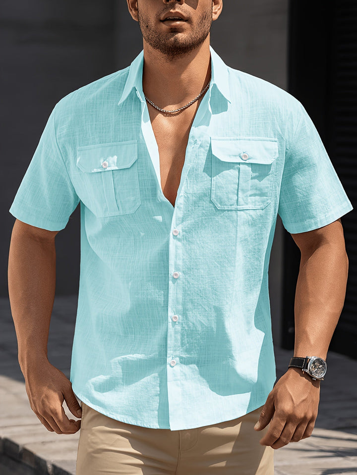 Schwarzes Casual Herrenhemd Kurzarm, leicht & locker geschnitten, ideal für Urlaub & Sommer.