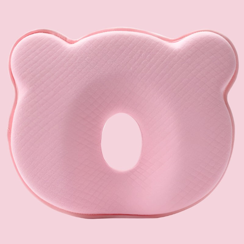 ErgoNest Babykissen aus Memory-Schaum unterstützt gesunde Kopfform & bietet hohen Schlafkomfort.
